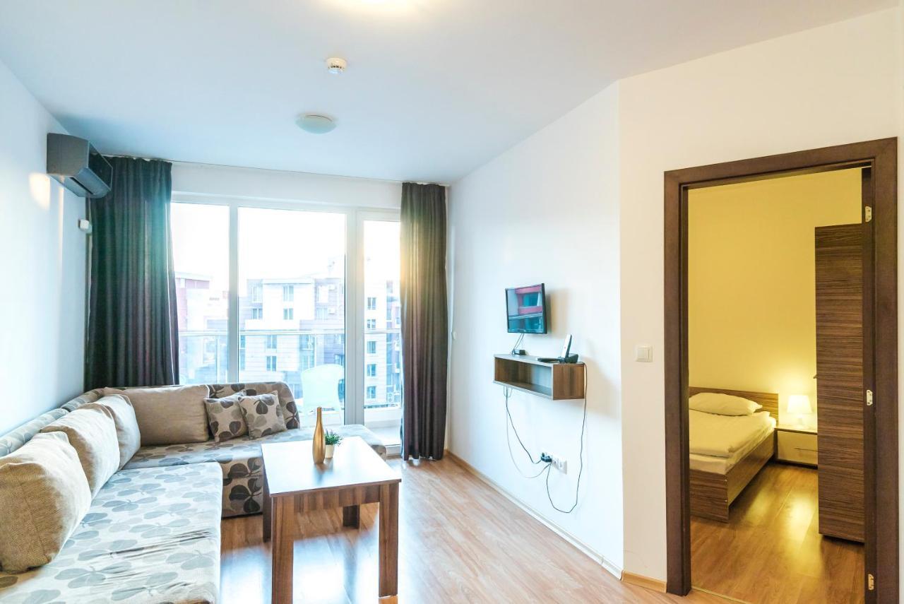 Apartments In Hotel Admiral Plaza Slântsjev Brjag Eksteriør bilde